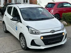 Weiß Gebraucht 2017 Hyundai i10 Basis Kleinwagen | 3.750 € (Fairer Preis)