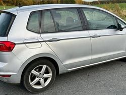 Silber Gebraucht 2016 VW Golf Sportsvan Van / Kleinbus | 6.900 € (Guter Preis)