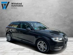 Braun Gebraucht 2013 Audi A3 Sportback Attraction Limousine | 8.499 € (Superpreis)