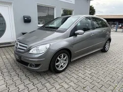 Grau Gebraucht 2006 Mercedes B200 Van / Kleinbus | 4.990 € (Guter Preis)