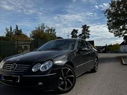 Schwarz Gebraucht 2003 Mercedes CLK320 Avantgarde Coupé | 1.900 € (Guter Preis)