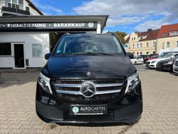 Schwarz Gebraucht 2019 Mercedes V220 Avantgarde Edition Van / Kleinbus | 35.850 € (Teuer)