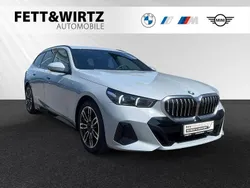 Brooklyn grau metallic Gebraucht 2024 BMW 520 M Sport Kombi | 54.700 € (Superpreis)