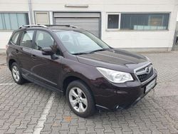 Rot Gebraucht 2014 Subaru Forester Exclusive+ SUV | 12.900 € (Fairer Preis)