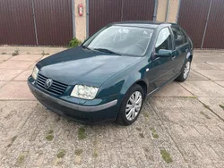 Grün Gebraucht 2001 VW Bora Edition Limousine | 1.990 € (Fairer Preis)