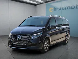 Schwarz Gebraucht 2024 Mercedes V300 Van / Kleinbus | 70.799 € (Teuer)