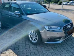Grau Gebraucht 2016 Audi A3 Comfort Limousine | 11.999 € (Superpreis)