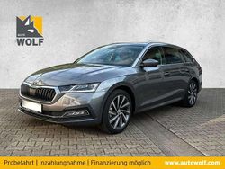Graphite grau metallic Gebraucht 2023 Skoda Octavia Style Kombi | 28.800 € (Fairer Preis)