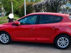 Rot Gebraucht 2013 Renault Mégane Expression Limousine | 6.599 €