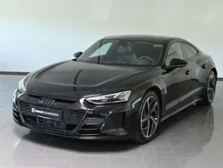 Schwarz mythosschwarz metallic (metallic) Gebraucht 2022 Audi e-tron GT quattro Ambiente Limousine | 56.750 € (Guter Preis)