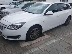 Weiß Gebraucht 2014 Opel Insignia Sport Kombi | 5.295 € (Superpreis)