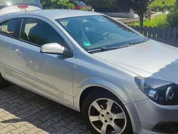 Silber Gebraucht 2008 Opel Astra GTC Innovation Limousine | 3.050 € (Guter Preis)