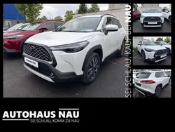 Platinumweiß perleffekt Neu 2025 Toyota Corolla Cross SUV | 34.390 € (Fairer Preis)