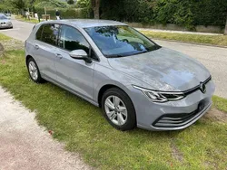 Grau Gebraucht 2020 VW Golf VIII Life Limousine | 18.900 € (Fairer Preis)