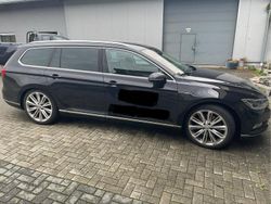 Schwarz Gebraucht 2016 VW Passat Highline Kombi | 12.900 € (Guter Preis)