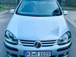 Grau Gebraucht 2004 VW Golf IV Comfortline Limousine | 2.299 € (Fairer Preis)