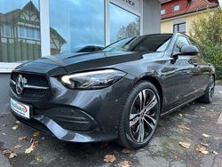 Grau Gebraucht 2022 Mercedes C220 Night Limousine | 34.999 € (Etwas zu teuer)