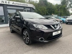 Violet Gebraucht 2015 Nissan Qashqai 360º SUV | 12.390 € (Fairer Preis)