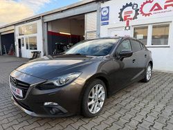 Grau Gebraucht 2014 Mazda 3 Center-Line Limousine | 12.580 €