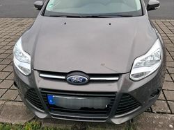 Braun Gebraucht 2013 Ford Focus Kombi | 6.200 €