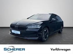 Schwarz Gebraucht 2025 Skoda Superb SportLine Kombi | 49.990 €