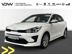 Weiß Gebraucht 2023 Kia Rio Vision Limousine | 14.900 € (Fairer Preis)