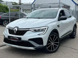 Weiß Gebraucht 2022 Renault Arkana Bose Edition SUV | 23.800 € (Fairer Preis)