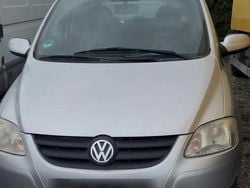Silber Gebraucht 2005 VW Fox Kleinwagen | 650 € (Guter Preis)