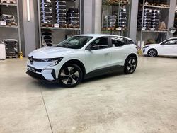 Weiß Gebraucht 2023 Renault Mégane Equilibre Limousine | 24.980 € (Teuer)