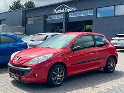 Rot Gebraucht 2010 Peugeot 206 Limousine | 3.899 € (Etwas zu teuer)