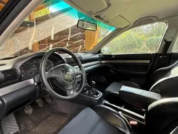 Grau Gebraucht 1997 Audi A4 Limousine | 1.100 € (Fairer Preis)