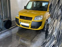 Gelb Gebraucht 2008 Fiat Doblò Van / Kleinbus | 2.200 €