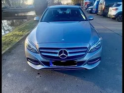 Grau Gebraucht 2014 Mercedes 180 Avantgarde Limousine | 13.299 €