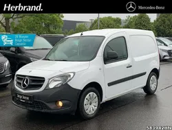 Weiß Gebraucht 2021 Mercedes Citan 109 Van / Kleinbus | 11.626 € (Fairer Preis)