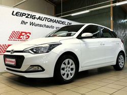 Weiß Gebraucht 2018 Hyundai i20 Classic Kleinwagen | 9.474 € (Fairer Preis)