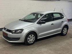 Silber Gebraucht 2010 VW Polo Comfortline Kleinwagen | 8.900 € (Fairer Preis)