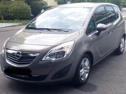 Grau Gebraucht 2010 Opel Meriva Edition Van / Kleinbus | 5.100 € (Teuer)