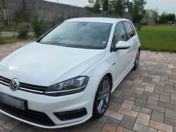 Weiß Gebraucht 2015 VW Golf VII LOUNGE Limousine | 14.200 € (Fairer Preis)
