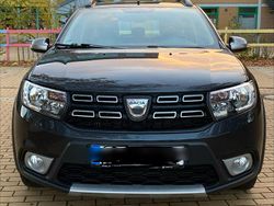 Grau Gebraucht 2018 Dacia Logan MCV Kombi | 12.900 €