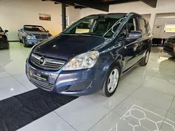 Grau Gebraucht 2010 Opel Zafira Edition Van / Kleinbus | 4.699 € (Etwas zu teuer)