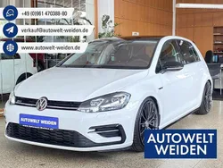Weiss Gebraucht 2017 VW Golf VII Highline Limousine | 18.900 € (Teuer)
