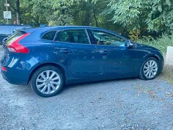 Andere farben Gebraucht 2015 Volvo V40 You! Kombi | 11.399 € (Fairer Preis)