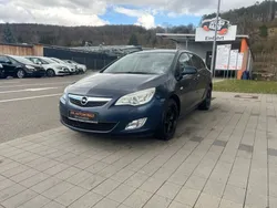 Ozean blau (p2) Gebraucht 2011 Opel Astra Design Edition Kombi | 3.490 € (Etwas zu teuer)
