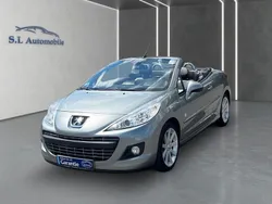 Grau Gebraucht 2010 Peugeot 207 CC Roland Garros Cabrio | 3.490 € (Fairer Preis)