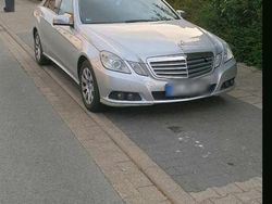 Silber Gebraucht 2010 Mercedes E220 Elegance Limousine | 5.650 € (Guter Preis)