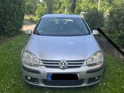 Silber Gebraucht 2005 VW Golf V Limousine | 1.950 € (Guter Preis)