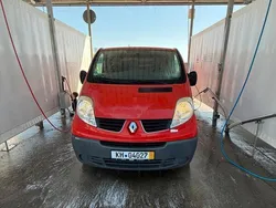 Rot Gebraucht 2011 Renault Traffic Van / Kleinbus | 6.100 €