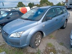 Blau Gebraucht 2006 Ford Focus Kombi | 1.490 € (Teuer)