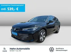 Grenadillschwarz metallic Gebraucht 2024 VW Passat Business Kombi | 33.430 €