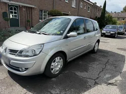 Silber Gebraucht 2008 Renault Grand Scénic II Van / Kleinbus | 7.999 €